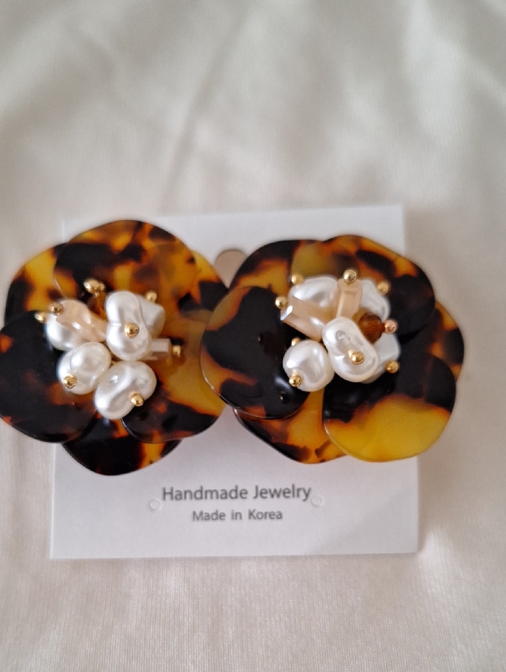 Tortoiseshell Floral Resin Earrings with Pearl Cluster